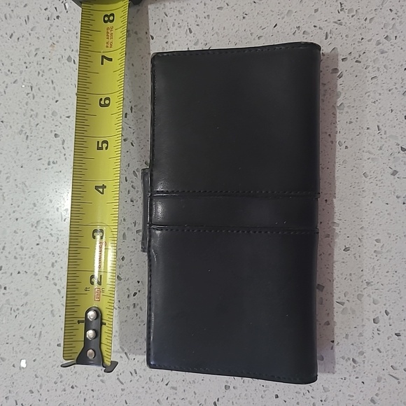 Leather Guess wallet - Picture 2 of 4